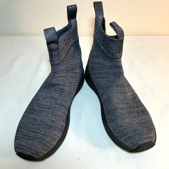 NATIVE Sz 9 Booties Nova Hydroknit Fabric Heather Grey Rubber Sole Pull On Boots - Picture 2 of 9